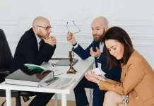 379-kiedy-warto-skorzystac-z-mediacji-w-sporze-karnym.webp