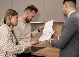 Jak bezpiecznie kupić nieruchomość za granicą: praktyczny poradnik emiliakruk.com - 283-jak-bezpiecznie-kupic-nieruchomosc-za-granica.webp